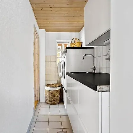 Sb127-augustenborg-svinget-2-b * Augustenborg